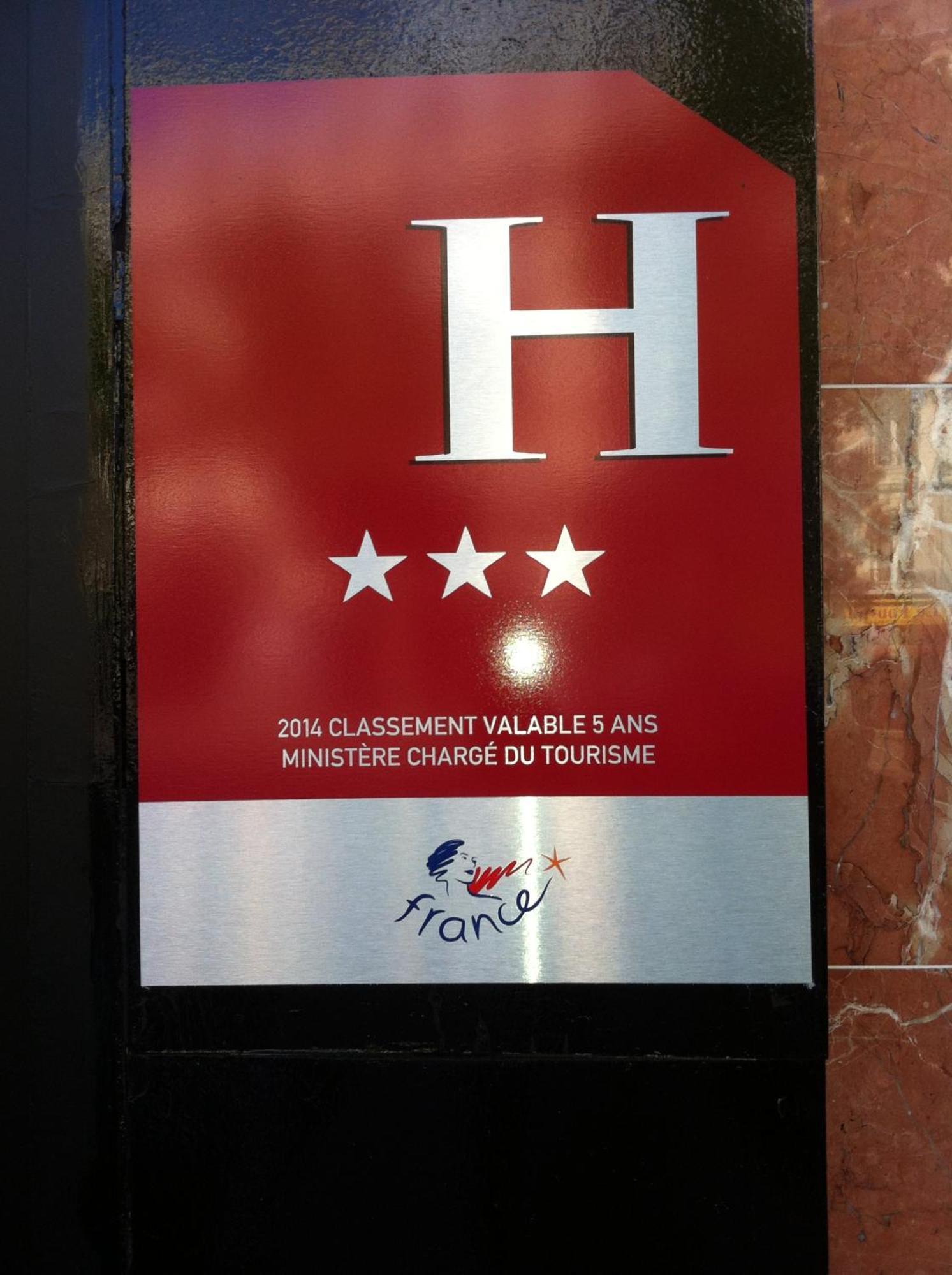 ฮิโปเทล ปารีส วอลแตร์ Hotel ภายนอก รูปภาพ