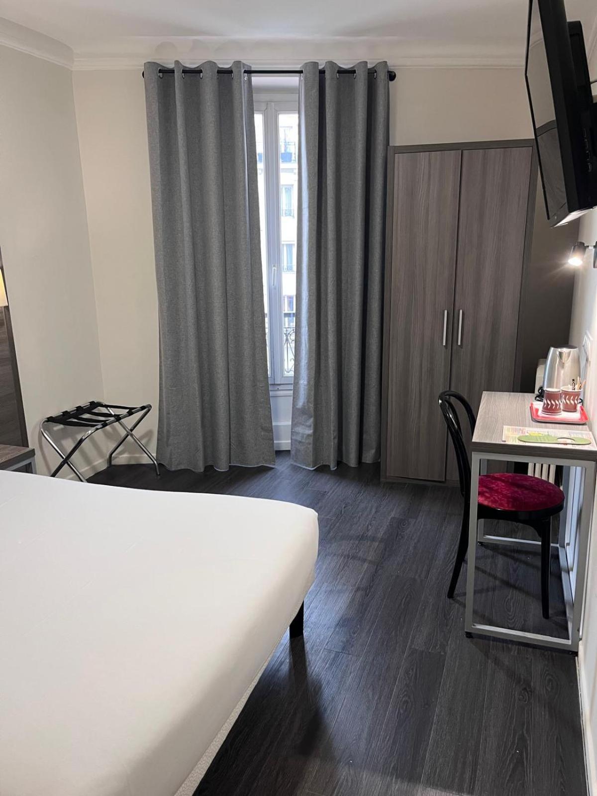 ฮิโปเทล ปารีส วอลแตร์ Hotel ภายนอก รูปภาพ